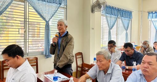 Chính quyền đối thoại với nông dân