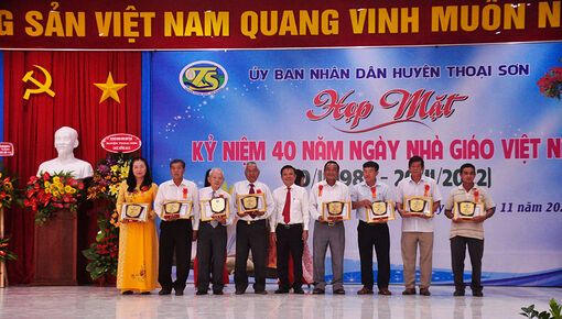 Nâng cao chất lượng công tác tuyên giáo ở Thoại Sơn