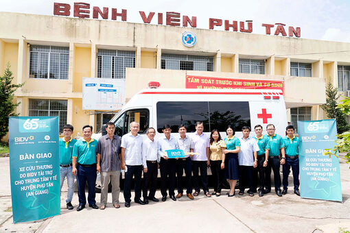 Dân vận hướng về cơ sở