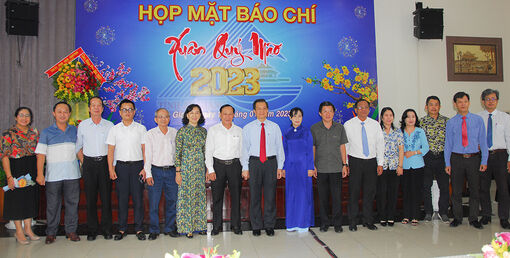 Tỉnh ủy, HĐND, UBND, UBMTTQVN tỉnh An Giang họp mặt báo chí nhân dịp Xuân Quý Mão 2023