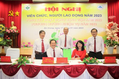 Bệnh viện Đa khoa Trung tâm An Giang nâng cao chất lượng khám, chữa bệnh hướng tới sự hài lòng người bệnh