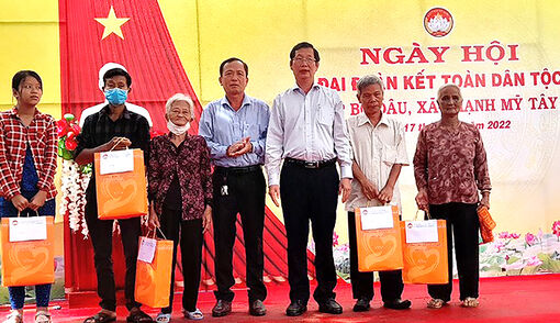 MTTQ huyện Châu Phú tập hợp, phát huy sức mạnh đại đoàn kết toàn dân tộc