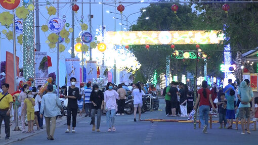Khai trương tuyến phố đi bộ ở TX. Tân Châu