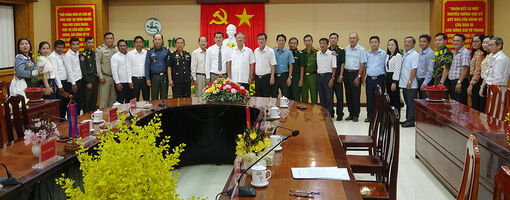 Lãnh đạo huyện Kirivong chúc Tết huyện Tri Tôn