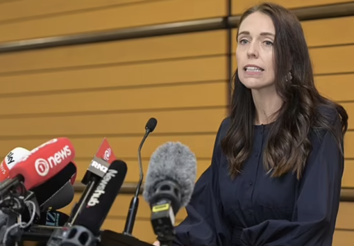 Nữ thủ tướng New Zealand Jacinda Ardern bất ngờ từ chức