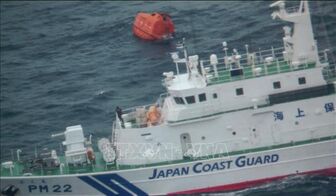 Lật tàu chở hàng ngoài khơi Nhật Bản: Xác nhận 2 người tử vong, 9 người mất tích