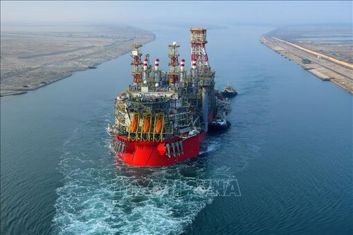 Doanh thu từ kênh đào Suez đạt kỷ lục 8 tỷ USD năm 2022