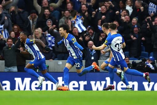 Ngôi sao Nhật Bản tỏa sáng, Brighton biến Liverpool thành cựu vương FA Cup