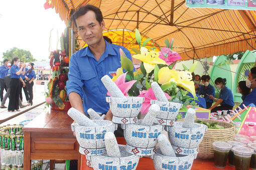 Tháng Giêng nhưng… không ăn chơi