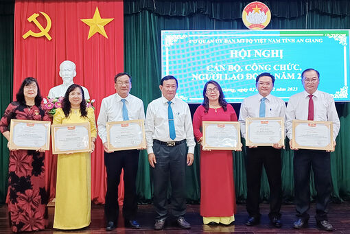 Phát huy vai trò hệ thống mặt trận tham gia bảo vệ quyền và lợi ích hợp pháp, chính đáng của nhân dân