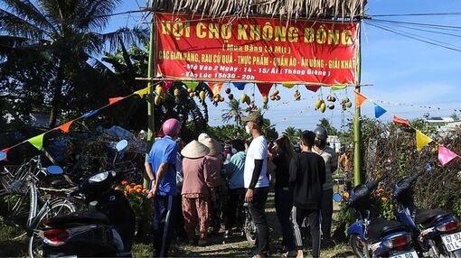 Tiền Giang: 'Hội chợ Không đồng' ấm lòng người dân