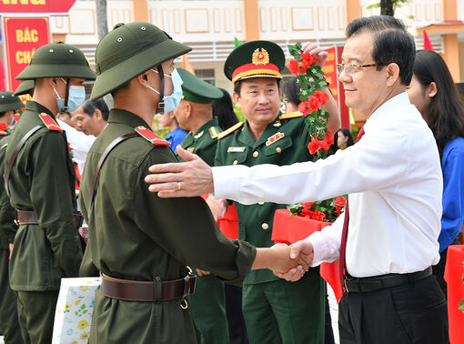 An Giang giao quân đạt 100% chỉ tiêu được giao