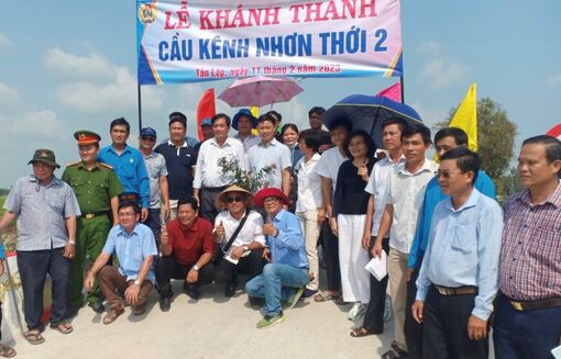 Công đoàn cơ sở xã Tân Lập khánh thành cầu kênh Nhơn Thới 2 chào mừng đại hội công đoàn các cấp