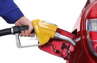 Giá xăng tăng hơn 600 đồng/lít, giá dầu giảm