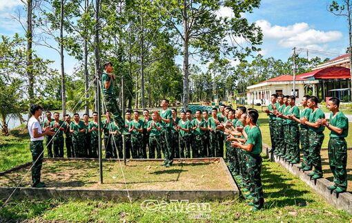 Cà Mau: Huấn luyện tân binh