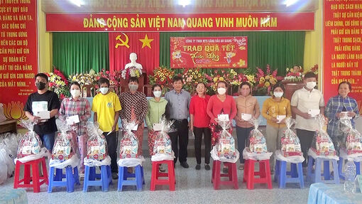 Dân vận hướng về cơ sở