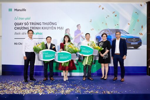 Manulife Việt Nam tiếp tục tri ân khách hàng, công bố 3 chủ nhân trúng thưởng xe Mercedes