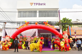 Khai trương chi nhánh Ngân hàng Thương mại Cổ phần Tiên Phong tại TP. Châu Đốc