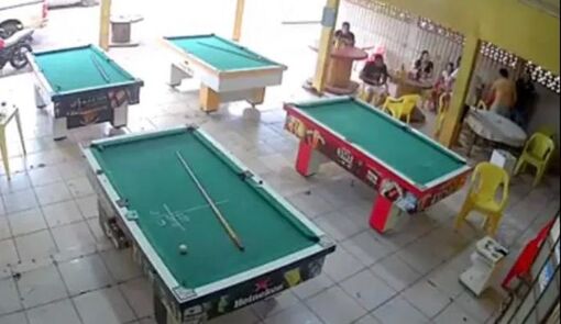 Đánh thua billiards, xả súng giết chết 7 người