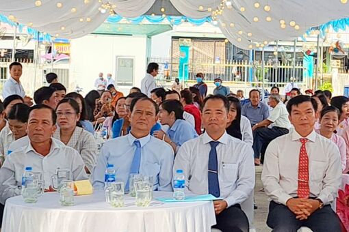 Trung tâm Y tế huyện Châu Phú họp mặt kỷ niệm 68 năm Ngày Thầy thuốc Việt Nam