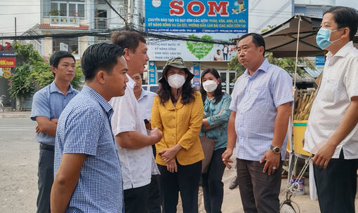 Bí thư Thành ủy, Chủ tịch UBND TP. Long Xuyên khảo sát tiến độ thi công các công trình trọng điểm trên địa bàn