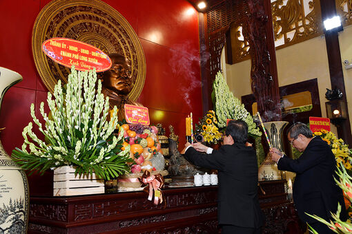 An Giang tổ chức lễ tưởng niệm 43 năm Ngày mất của Chủ tịch Tôn Đức Thắng
