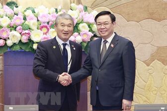Chủ tịch Quốc hội tiếp lãnh đạo Liên đoàn các tổ chức kinh tế Nhật Bản