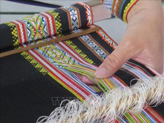 Bảo tồn, phát huy nghề dệt thủ công của dân tộc Bahnar