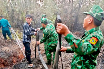 Kịp thời khống chế, dập tắt đám cháy 5ha rừng ở Tri Tôn