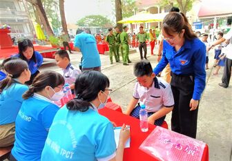 Tuổi trẻ TP. Châu Đốc tổ chức các hoạt động tình nguyện chung tay xây dựng nông thôn mới