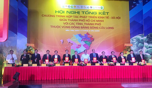 An Giang tăng cường hợp tác với “đầu tàu” TP. Hồ Chí Minh