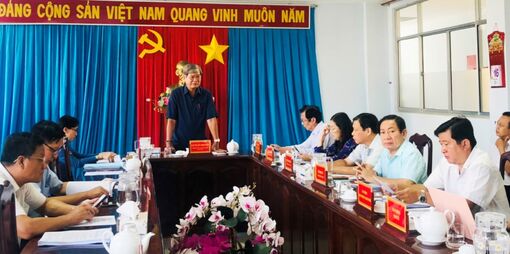 Thẩm tra nội dung các tờ trình lĩnh vực văn hóa – xã hội
