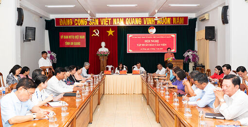 UBMTTQVN tỉnh An Giang tập huấn báo cáo viên, cộng tác viên