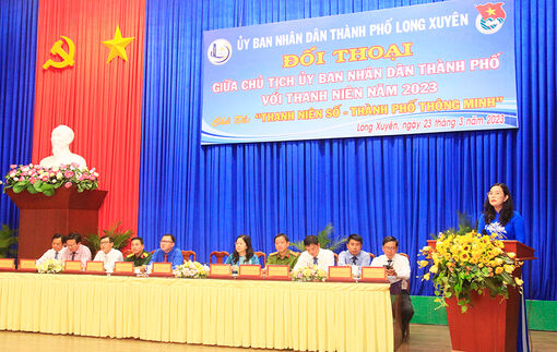 Bí thư, Chủ tịch UBND TP. Long Xuyên đối thoại với thanh niên năm 2023