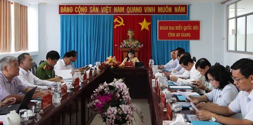 Chất vấn song hành cùng xây dựng