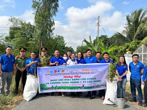 Góp sức trẻ xây dựng quê hương