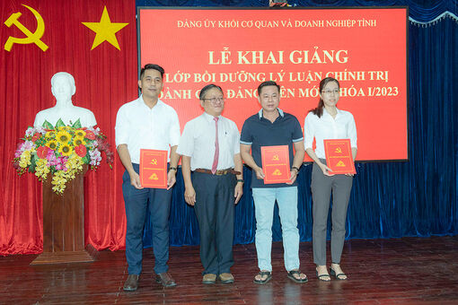 Khai giảng lớp bồi dưỡng lý luận chính trị cho đảng viên mới khóa I năm 2023