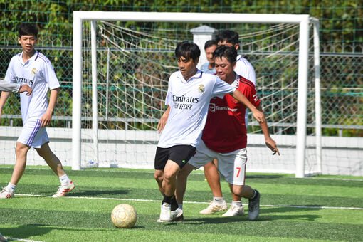 Hào hứng giải bóng đá chào mừng Ngày thành lập Đoàn TNCS Hồ Chí Minh