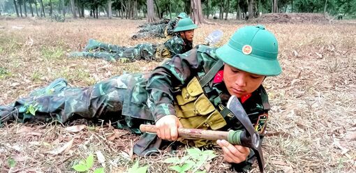 Tân binh Cà Mau trên thao trường biên giới