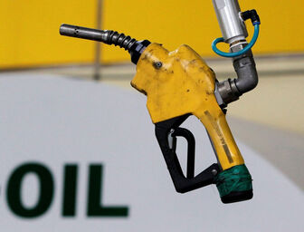Giá xăng dầu hôm nay 29/3: Tiếp tục tăng