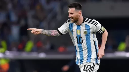 Messi ghi hattrick kèm 1 kiến tạo trong 17 phút, nhường phạt đền cho đồng đội