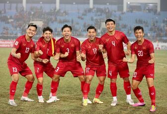 ĐT Việt Nam bất ngờ thăng hạng FIFA, bỏ xa Thái Lan 19 bậc