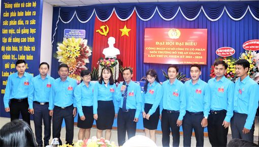 Công ty Cổ phần Môi trường đô thị An Giang tạo niềm tin và môi trường làm việc tốt cho người lao động