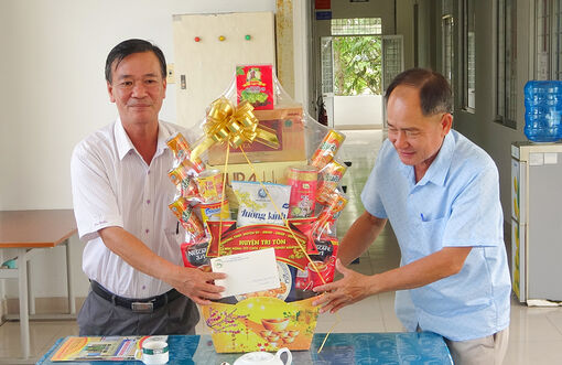 Chúc Tết Chol Chnam Thmay các trường dân tộc nội trú trên địa bàn huyện Tri Tôn