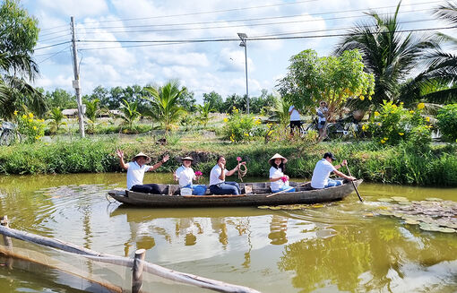 Hội Doanh nhân trẻ tỉnh An Giang trải nghiệm cồn Chim và giao lưu Hội Doanh nhân trẻ 2 tỉnh Trà Vinh và Sóc Trăng