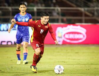 Rộ tin đồn Quang Hải rời Pau FC, chuyển đến Thái Lan thi đấu