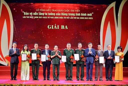 Phát huy vai trò tuyên truyền, định hướng, bảo vệ nền tảng tư tưởng của Đảng