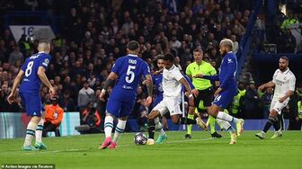 'Gieo sầu' cho Chelsea, Real hiên ngang vào bán kết Champions League