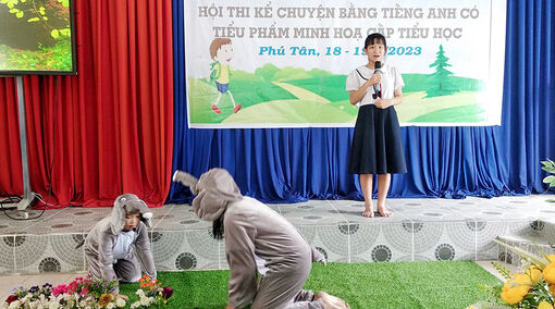115 học sinh huyện Phú Tân thi kể chuyện bằng tiếng Anh