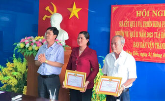Đảng bộ Khối vận Thành ủy Châu Đốc phấn đấu thực hiện thắng lợi nhiệm vụ chính trị năm 2023